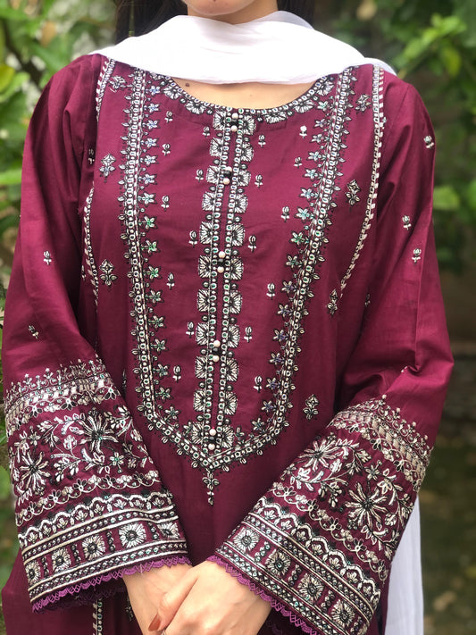 Embroidery Pure Lawn 3pcs Suit